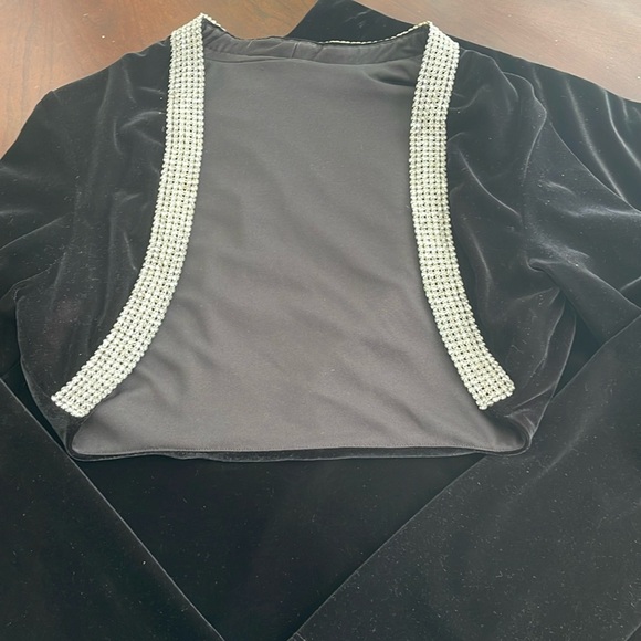 Carabella velvet crop jacket and matching skirt small - Picture 1 of 5